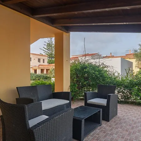 La Casa Del Bouganville Holiday home Golfo Aranci